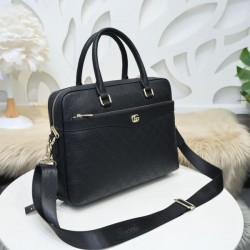 2024SS とても取り入れやすい GUCCI グッチ ブリーフケース