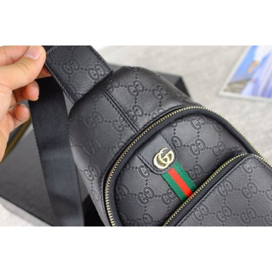 2024SS 雑誌も街も人気アイテム GUCCI グッチ チェストバッグ 2024SS 雑誌も街も人気アイテム GUCCI グッチ チェストバッグ