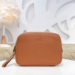2024SS ゆったり感のあるアイテム HERMES エルメス クラッチバッグ