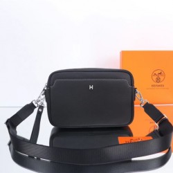 2024SS 大人の雰囲気たっぷり HERMES エルメス ショルダーバッグ