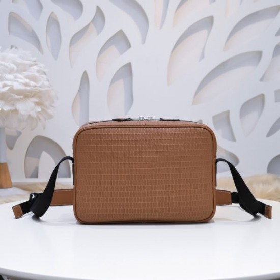 2024SS 飽きのこないデザイン HERMES エルメス ショルダーバッグ 2024SS 飽きのこないデザイン HERMES エルメス ショルダーバッグ