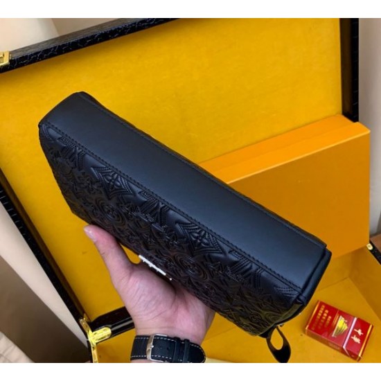 2024SS 最安価格新品 LOUIS VUITTON ルイヴィトン クラッチバッグ 2024SS 最安価格新品 LOUIS VUITTON ルイヴィトン クラッチバッグ