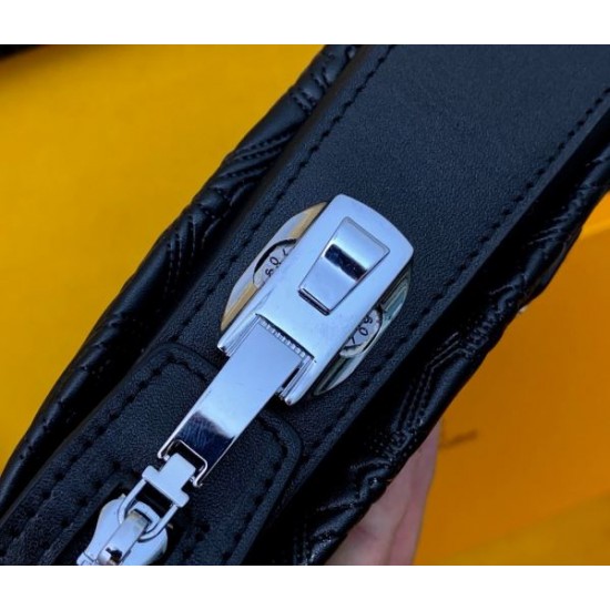 2024SS 最安価格新品 LOUIS VUITTON ルイヴィトン クラッチバッグ 2024SS 最安価格新品 LOUIS VUITTON ルイヴィトン クラッチバッグ