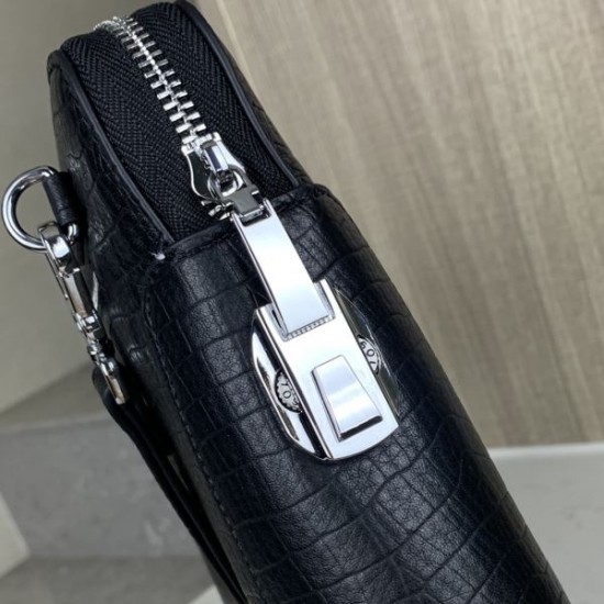 2024SS 最低価格保証 LOUIS VUITTON ルイヴィトン クラッチバッグ 2024SS 最低価格保証 LOUIS VUITTON ルイヴィトン クラッチバッグ