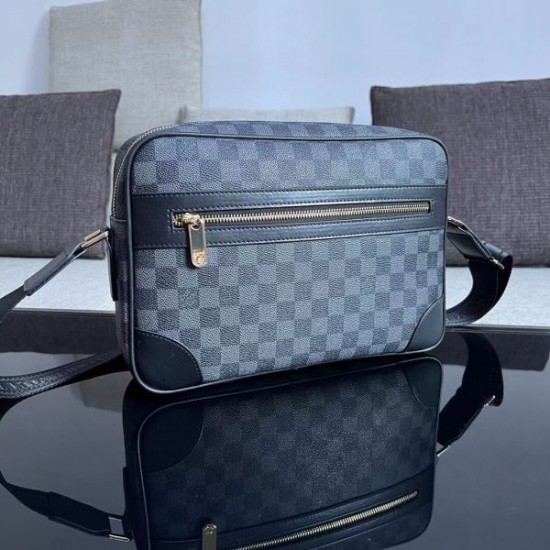 2024SS 最新アイテム LOUIS VUITTON ルイヴィトン ショルダーバッグ 2024SS 最新アイテム LOUIS VUITTON ルイヴィトン ショルダーバッグ