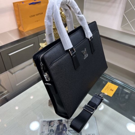 2024SS 最安値人気品 LOUIS VUITTON ルイヴィトン ブリーフケース 2024SS 最安値人気品 LOUIS VUITTON ルイヴィトン ブリーフケース