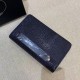 2024SS きれいめな印象で着こなし PRADA プラダ クラッチバッグ 2024SS きれいめな印象で着こなし PRADA プラダ クラッチバッグ