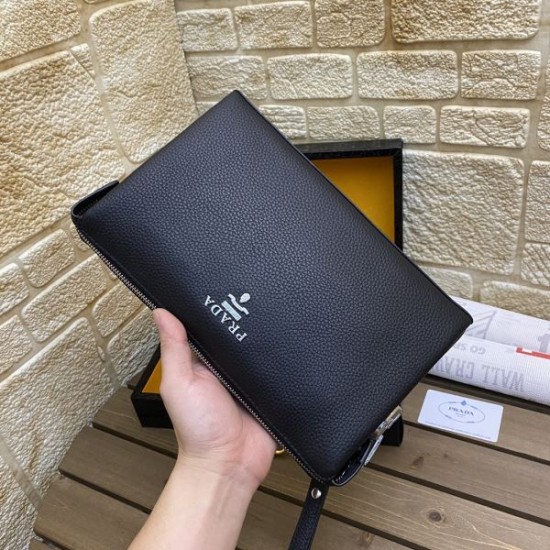 2024SS トレンドのコーディネート PRADA プラダ クラッチバッグ 2024SS トレンドのコーディネート PRADA プラダ クラッチバッグ