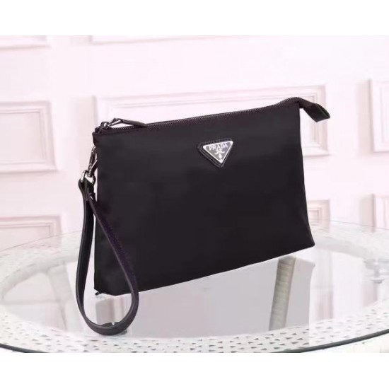 2024SS ファッション感が急上昇! PRADA プラダ クラッチバッグ 2024SS ファッション感が急上昇! PRADA プラダ クラッチバッグ
