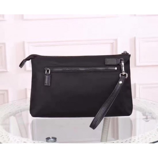 2024SS ファッション感が急上昇! PRADA プラダ クラッチバッグ 2024SS ファッション感が急上昇! PRADA プラダ クラッチバッグ