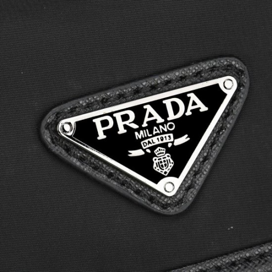 2024SS 人気の高さがうかがえ PRADA プラダ ショルダーバッグ
