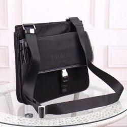2024SS ファッション感が満点 PRADA プラダ ショルダーバッグ