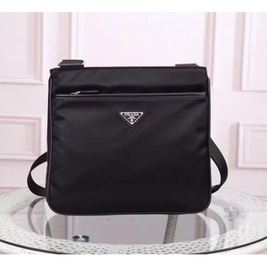2024SS ファッション感が満点 PRADA プラダ ショルダーバッグ 2024SS ファッション感が満点 PRADA プラダ ショルダーバッグ
