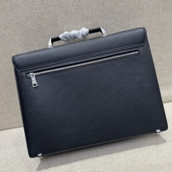 2024SS バランスもとりやすい PRADA プラダ ブリーフケース