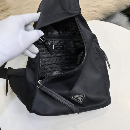 2024SS 最短1週間 日本未発売 PRADA プラダ チェストバッグ 2024SS 最短1週間 日本未発売 PRADA プラダ チェストバッグ