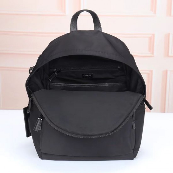 2024SS 希少!取り扱い店舗限定 PRADA プラダ バックパック 2024SS 希少!取り扱い店舗限定 PRADA プラダ バックパック