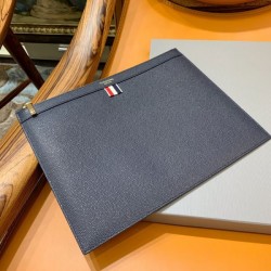 2024SS 定番デザイン THOM BROWNE トムブラウン クラッチバッグ