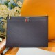 2024SS 定番デザイン THOM BROWNE トムブラウン クラッチバッグ 2024SS 定番デザイン THOM BROWNE トムブラウン クラッチバッグ