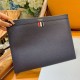 2024SS 定番デザイン THOM BROWNE トムブラウン クラッチバッグ 2024SS 定番デザイン THOM BROWNE トムブラウン クラッチバッグ