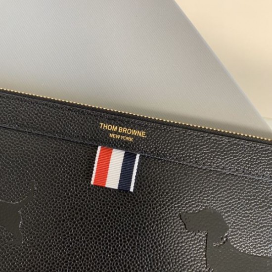 2024SS 履き心地抜群 THOM BROWNE トムブラウン クラッチバッグ
