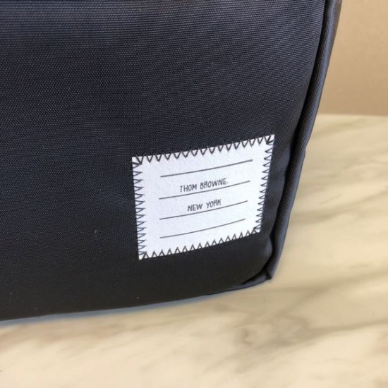 2024SS 最新で一目惚れ THOM BROWNE トムブラウン バックパック 2024SS 最新で一目惚れ THOM BROWNE トムブラウン バックパック