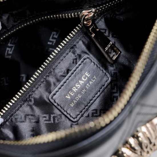 2024SS 抜群な新鮮度 VERSACE ヴェルサーチェ クラッチバッグ