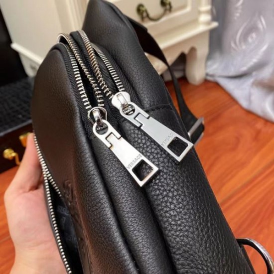 2024SS 発売極限状態! VERSACE ヴェルサーチェ チェストバッグ 2024SS 発売極限状態! VERSACE ヴェルサーチェ チェストバッグ