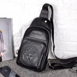 2024SS 海外先行発売！ VERSACE ヴェルサーチェ チェストバッグ