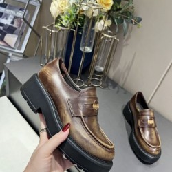 2024SS ファッションの最先端！ MIU MIU ミュウミュウ レディース用 カジュアルシューズ 