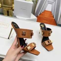2024SS 高感度なセレブたち愛用 BALMAIN バルマン レディーススリッパ
