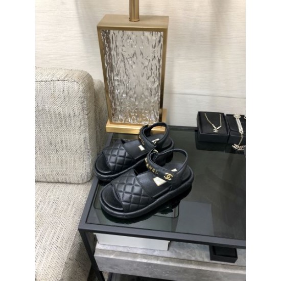 2024SS 上品なカジュアルコーデに CHANEL シャネル レディースサンダル 2024SS 上品なカジュアルコーデに CHANEL シャネル レディースサンダル