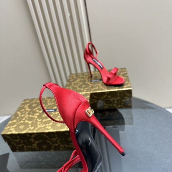 2024SS 魅力的な美品 DOLCE&GABBANA ドルチェ&ガッバーナ レディースサンダル 2024SS 魅力的な美品 DOLCE&GABBANA ドルチェ&ガッバーナ レディースサンダル