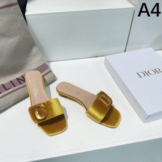 2024SS 魅力的な価格でセール DIOR ディオール レディーススリッパ 2024SS 魅力的な価格でセール DIOR ディオール レディーススリッパ
