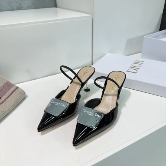 2024SS 大人の女性にぴったり DIOR ディオール レディーススリッパ 2024SS 大人の女性にぴったり DIOR ディオール レディーススリッパ