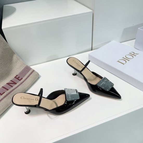 2024SS 大人の女性にぴったり DIOR ディオール レディーススリッパ 2024SS 大人の女性にぴったり DIOR ディオール レディーススリッパ