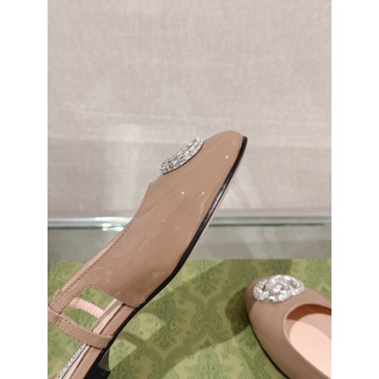 2024SS 贈るべきのプレゼント GUCCI グッチ レディースサンダル 2024SS 贈るべきのプレゼント GUCCI グッチ レディースサンダル