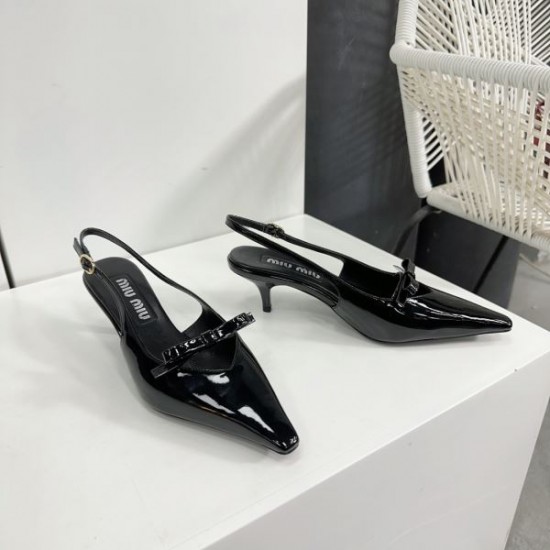 2024SS 定番人気商品 MIU MIU ミュウミュウ レディースサンダル