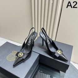 2024SS セレブも愛用 VERSACE ヴェルサーチェ レディースサンダル