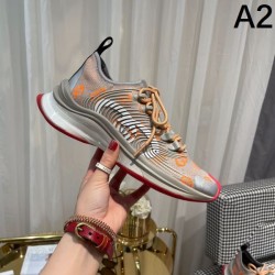 2024SS お気に入りのスタイル GUCCI グッチ レディース用 スニーカー 