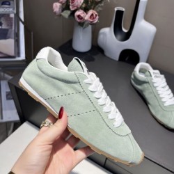 2024SS 季節を問わず活躍し MIU MIU ミュウミュウ レディース用 スニーカー
