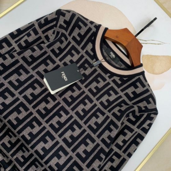 2024SS 新作セール価格でゲット FENDI フェンデイ セーター 2024SS 新作セール価格でゲット FENDI フェンデイ セーター