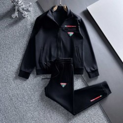 2024SS カジュアルさが強すぎる PRADA プラダ 上下セット