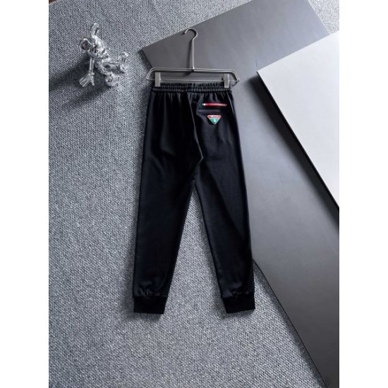 2024SS カジュアルさが強すぎる PRADA プラダ 上下セット 2024SS カジュアルさが強すぎる PRADA プラダ 上下セット