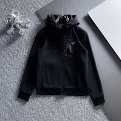 2024SS 最新の注目ファッション PRADA プラダ 上下セット