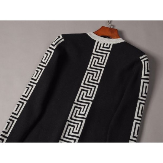2024SS 発売極限状態! VERSACE ヴェルサーチェ セーター 2024SS 発売極限状態! VERSACE ヴェルサーチェ セーター