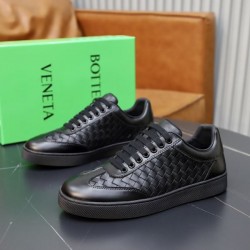 BOTTEGA VENETA ボッテガヴェネタ 支持が急上昇 2024SS メンズ用 カジュアルシューズ