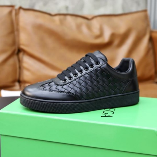 BOTTEGA VENETA ボッテガヴェネタ 支持が急上昇 2024SS メンズ用 カジュアルシューズ BOTTEGA VENETA ボッテガヴェネタ 支持が急上昇 2024SS メンズ用 カジュアルシューズ