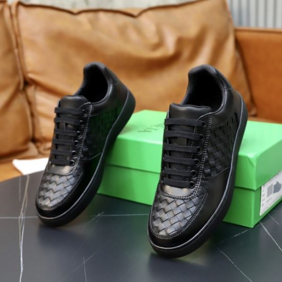 BOTTEGA VENETA ボッテガヴェネタ 最安価格新品 2024SS メンズ用 カジュアルシューズ BOTTEGA VENETA ボッテガヴェネタ 最安価格新品 2024SS メンズ用 カジュアルシューズ