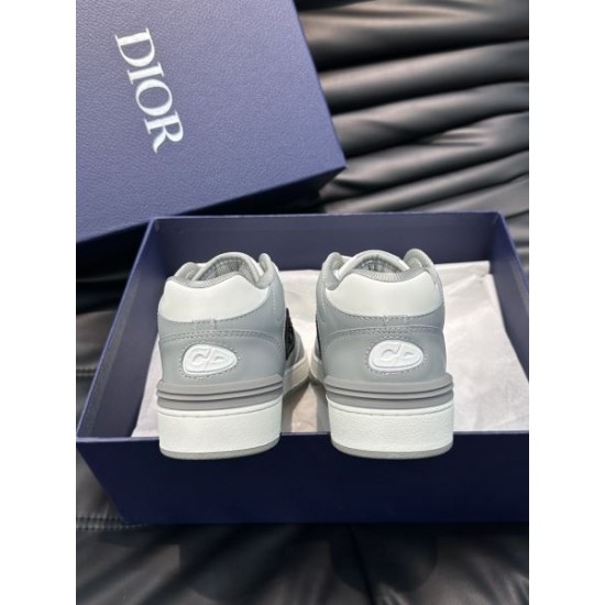 DIOR ディオール 引き続き注目のスタイル 2024SS メンズ用 カジュアルシューズ DIOR ディオール 引き続き注目のスタイル 2024SS メンズ用 カジュアルシューズ