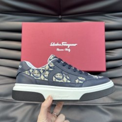 FERRAGAMO サルヴァトーレ フェラガモ 雑誌掲載 2024SS メンズ用 カジュアルシューズ